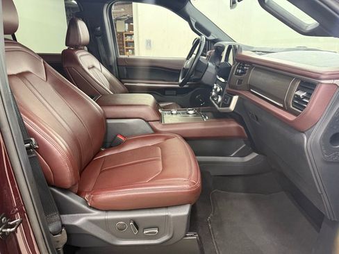 Used 2024 Ford Expedition Max Limited image 7