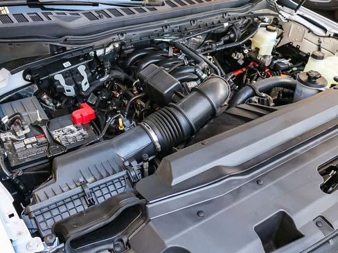 New 2026 Ford F250 XL w/ XL Chrome Package RWD image 36