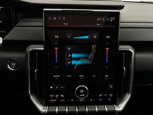 New 2026 GMC Acadia Elevation w/ Elevation Premium Package image 19