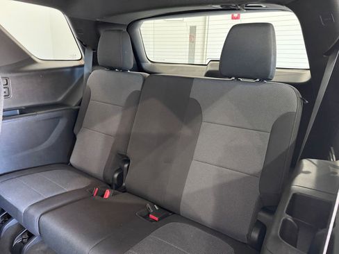 Certified 2023 Chevrolet Traverse LT AWD/4WD image 11