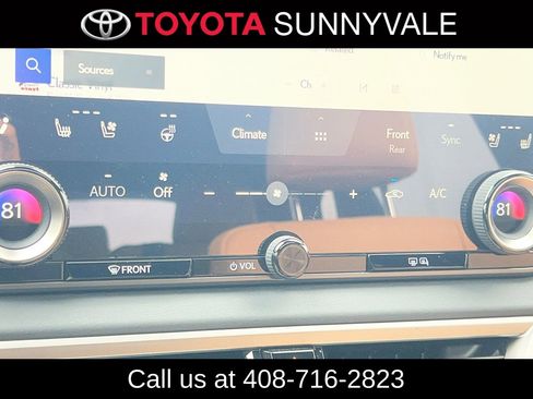 Used 2025 Lexus RX 350 w/ Convenience Package image 24