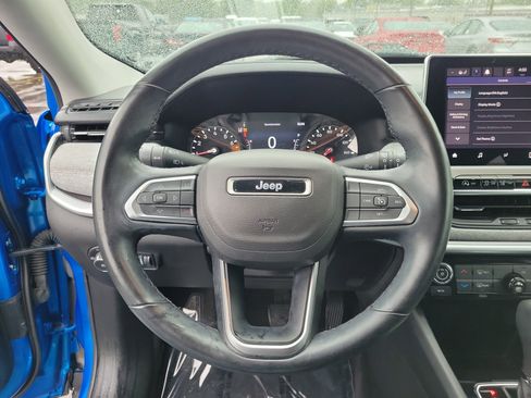 Used 2022 Jeep Compass Latitude AWD/4WD image 21