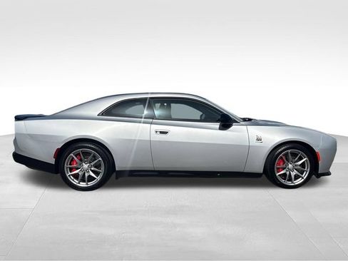 Used 2024 Dodge Charger Daytona Scat Pack w/ Plus Group AWD/4WD image 22