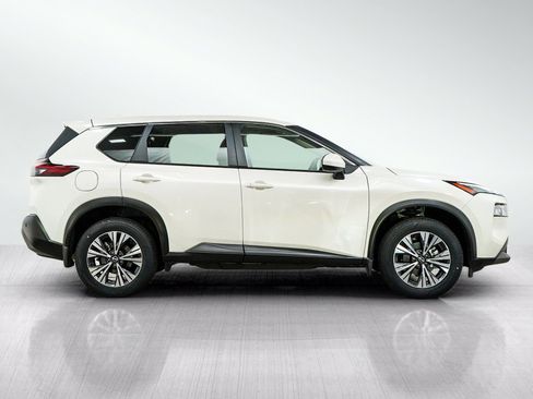 Used 2023 Nissan Rogue SV AWD/4WD image 7