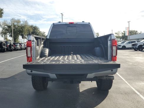 Certified 2021 Ford F250 Platinum w/ FX4 Off-Road Package image 9