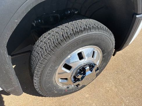 New 2026 GMC Sierra 3500 Denali w/ Denali Reserve Package AWD/4WD image 25