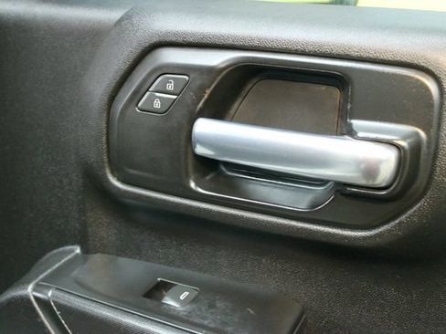 Used 2021 GMC Sierra 2500 4x4 Double Cab w/ Fleet Convenience Package image 9