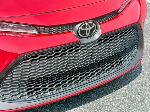 Used 2020 Toyota Corolla LE FWD image 14