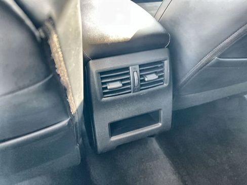 Used 2024 Mitsubishi Outlander SE image 20