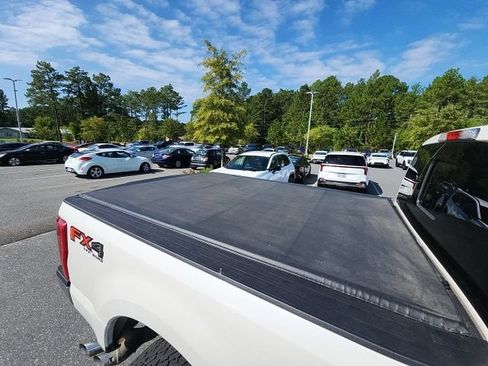 Used 2017 Ford F250 Lariat w/ Chrome Package AWD/4WD image 24