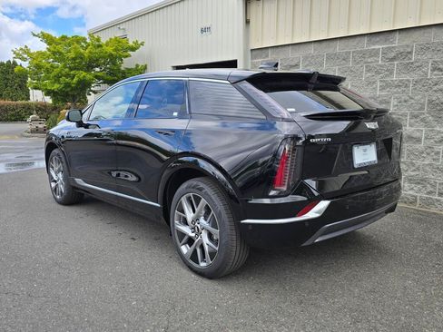 New 2026 Cadillac Optiq Luxury 2 AWD/4WD image 4