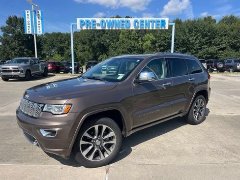 Used 2018 Jeep Grand Cherokee Overland RWD image 2