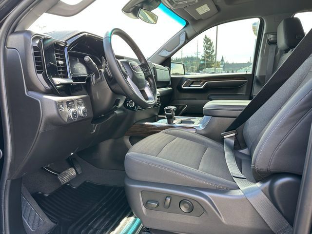 Used 2025 GMC Sierra 1500 Elevation AWD/4WD image 9