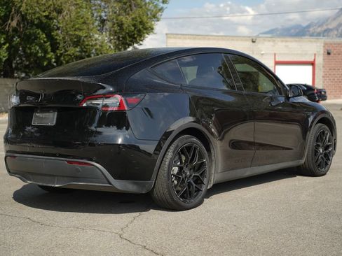 Used 2020 Tesla Model Y Long Range AWD/4WD image 5