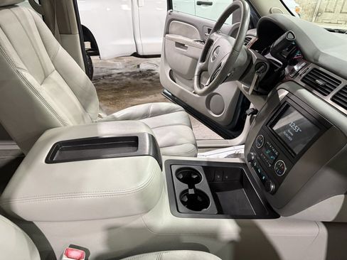 Used 2012 GMC Sierra 1500 SLT w/ SLT Convenience Package image 18