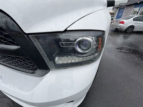 Used 2018 RAM 1500 Sport image 3