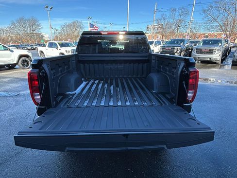 New 2026 GMC Sierra 1500 SLE image 32
