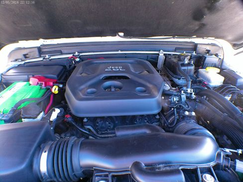 Used 2018 Jeep Wrangler Unlimited Rubicon image 21