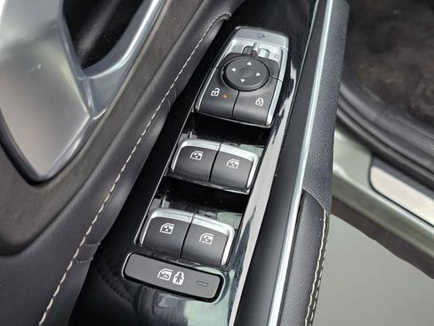 Used 2024 Kia Sorento SX Prestige image 19