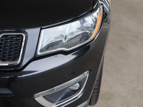 Used 2019 Jeep Compass Limited image 10