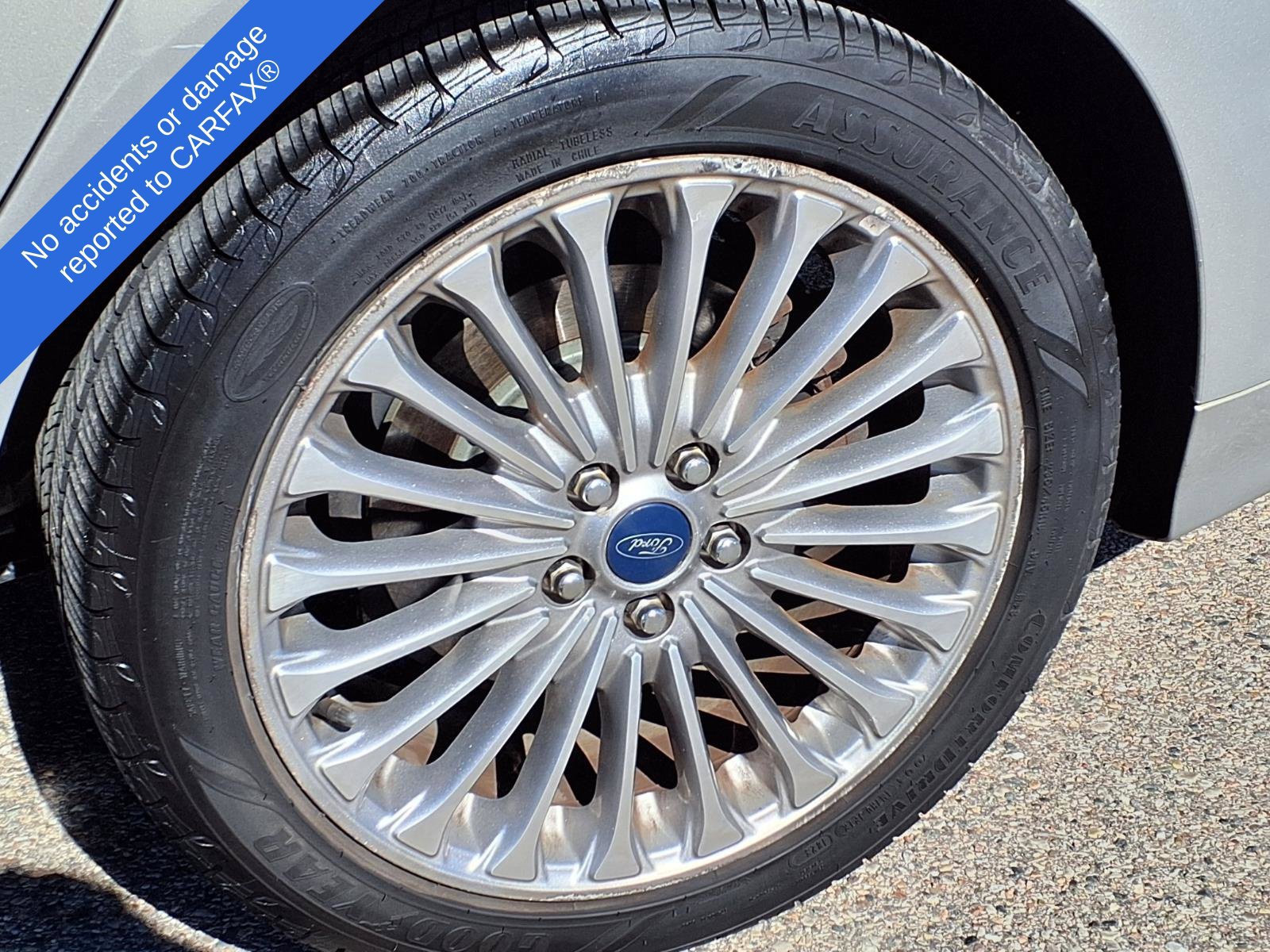 Used 2016 Ford Fusion Titanium FWD image 9