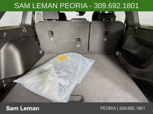 New 2025 Jeep Grand Cherokee Laredo image 23