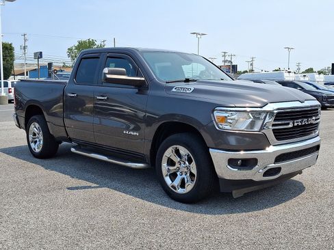 Used 2019 RAM 1500 Big Horn AWD/4WD image 3