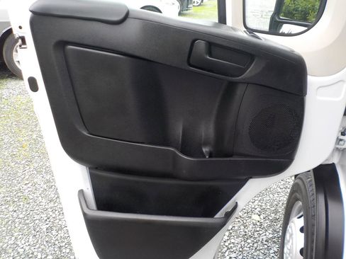 Used 2020 RAM ProMaster 1500 w/ Interior Convenience Group FWD image 9