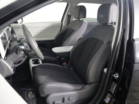 Used 2024 Hyundai Ioniq 5 SEL RWD image 30