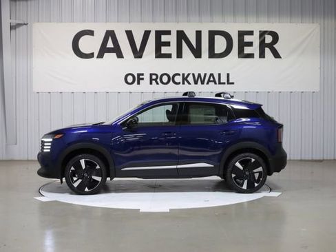 New 2026 Nissan Kicks SR w/ Cold Weather Package image 4