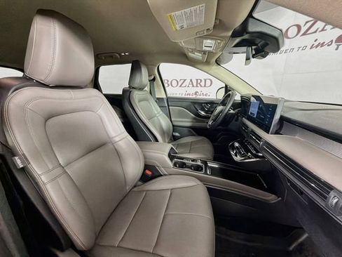 Certified 2024 Lincoln Corsair AWD w/ Equipment Group 101A image 33