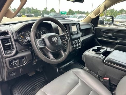 Used 2020 RAM 1500 Tradesman AWD/4WD image 11