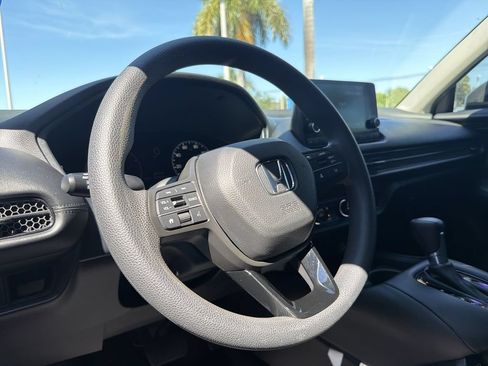 Certified 2023 Honda HR-V LX image 23