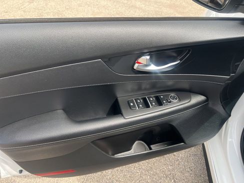Used 2022 Kia Forte GT-Line w/ GT-Line Technology Package FWD image 7