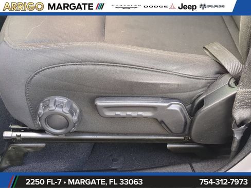 Used 2020 Jeep Gladiator Sport w/ Quick Order Package 24S AWD/4WD image 21