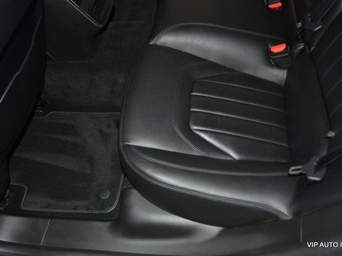 Used 2014 Maserati Quattroporte GTS RWD image 24