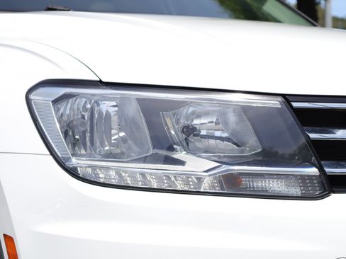 Used 2021 Volkswagen Tiguan SEL FWD image 33