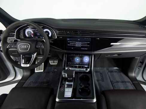 Used 2025 Audi RS Q8 performance image 27