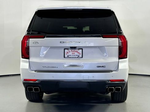 Used 2025 GMC Yukon XL Denali Ultimate w/ LPO, Floor Liner Package AWD/4WD image 6