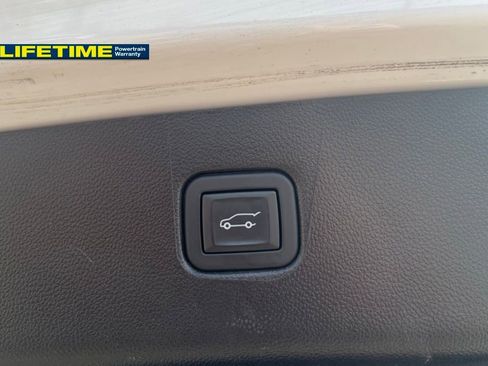 Used 2024 Chevrolet Blazer LT AWD/4WD image 12