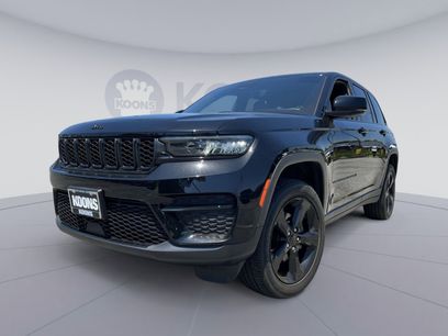 Used 2023 Jeep Grand Cherokee Altitude