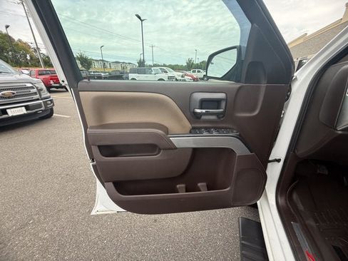 Used 2017 Chevrolet Silverado 1500 LT w/ All Star Edition AWD/4WD image 16