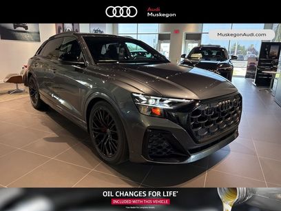 New 2025 Audi SQ8 Prestige