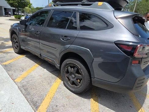 Used 2022 Subaru Outback Wilderness AWD/4WD image 5