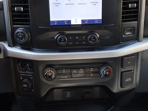 Used 2022 Ford F150 XLT w/ Trailer Tow Package AWD/4WD image 13