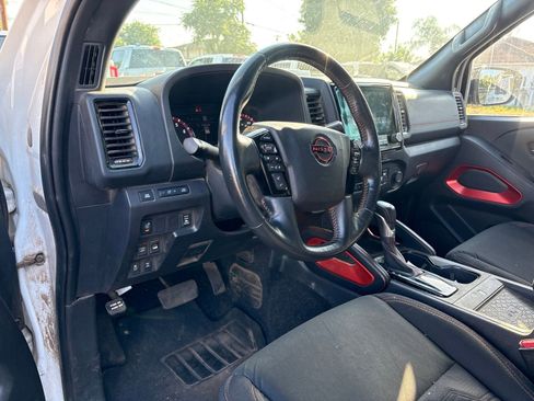 Used 2024 Nissan Frontier PRO-4X w/ Pro Convenience Package AWD/4WD image 5