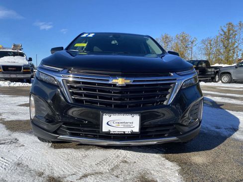 Used 2022 Chevrolet Equinox LT image 2