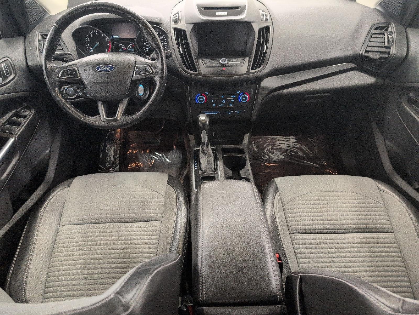 Used 2017 Ford Escape SE w/ Equipment Group 201A AWD/4WD image 6