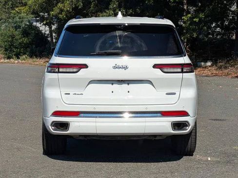 Certified 2022 Jeep Grand Cherokee L Overland w/ Luxury Tech Group IV AWD/4WD image 4