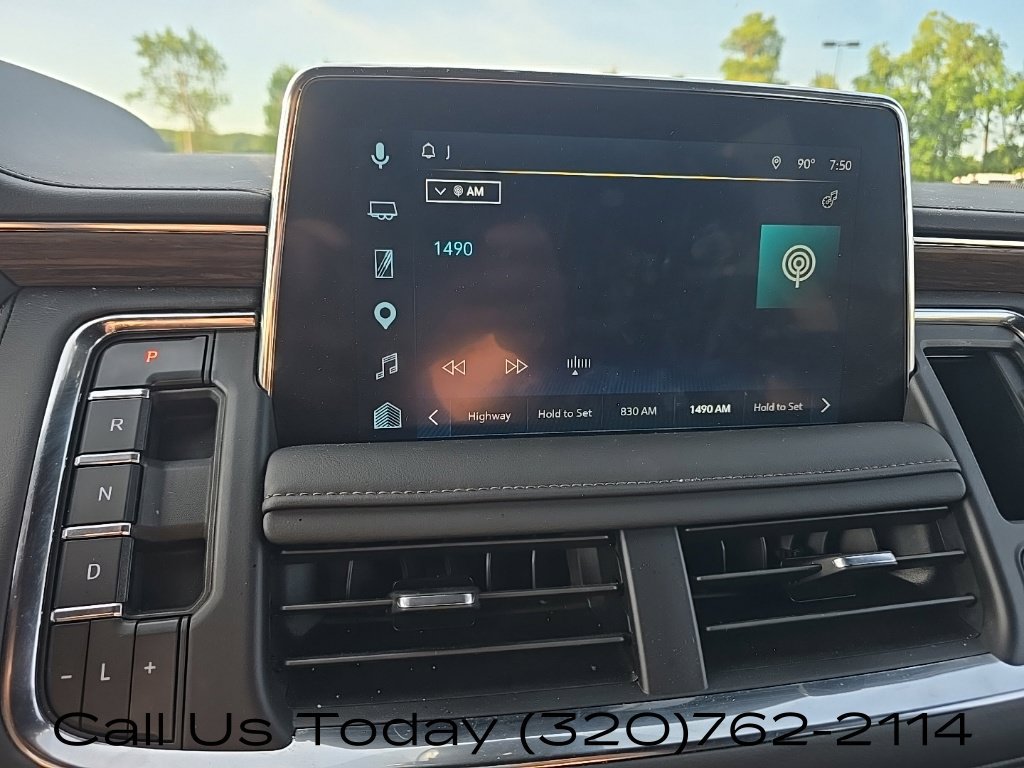 Used 2024 Chevrolet Suburban High Country AWD/4WD image 18